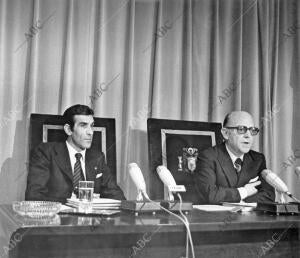 El vicepresidente tercero del gobierno y ministro de Trabajo, don Fernando...