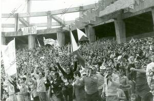 El estadio Estaba en Obras de cerramiento de las Tribunas de los goles norte y...