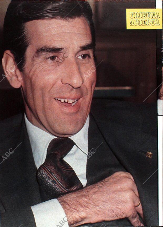 BLANCO Y NEGRO MADRID 30-11-1977 página 4