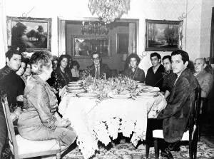 Suárez pasó la Nochebuena y el día de Navidad de 1977 en el domicilio de sus...