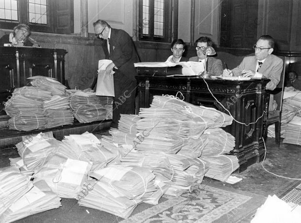Escrutinio de los votos en las elecciones generales de 1979 Archivo ABC
