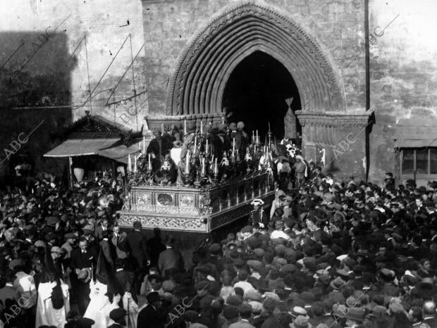 Procesión de Semana Santa en Sevilla