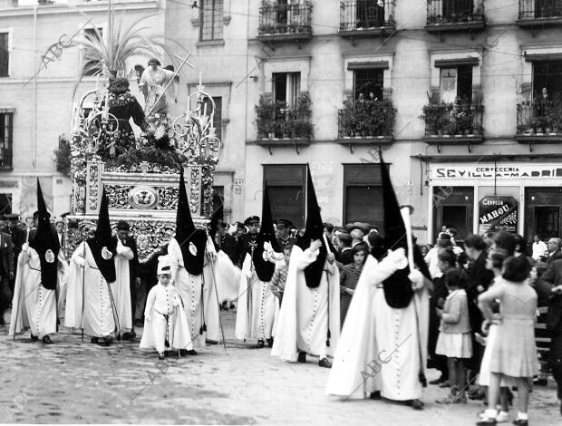 El paso antiguo de la Oración del Huerto dejando atrás la Correduría