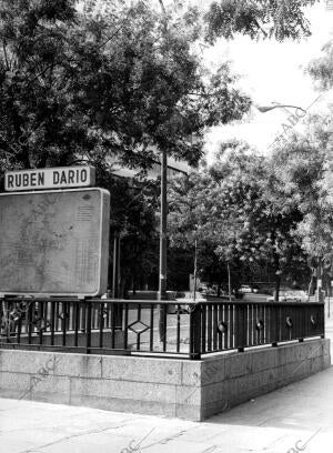 Vista de la estación de metro Ruben Dario