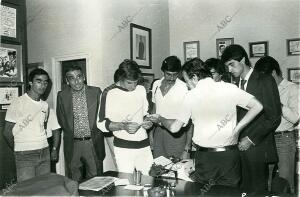 Visita A Abc Bodas de Oro (octubre 1979) Ii. Directivos, Técnicos y Jugadores...