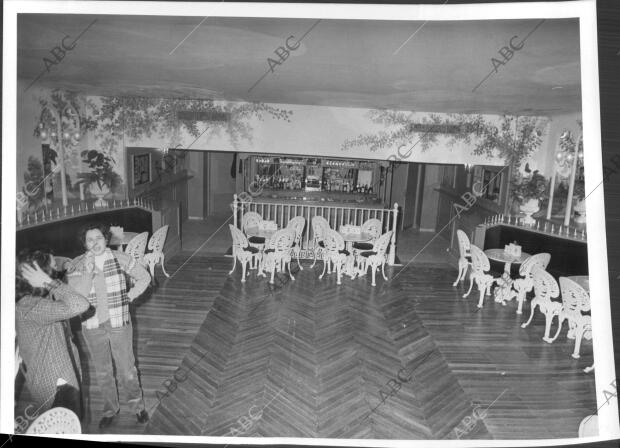 Café situado bajo la sala de Espectáculos del real coliseo de Carlos Iii