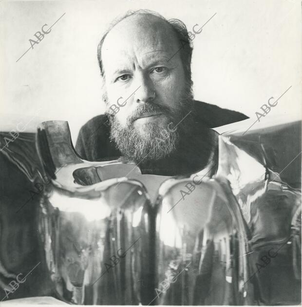 Retrato del artista manchego José Luis Sánchez Fernández