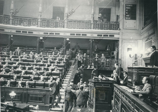 El Teniente General D. Manuel Gutiérrez Mellado, Vicepresidente Primero del...