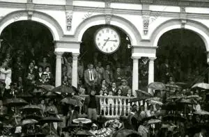 La "corrida del arte", con Curro Romero, Rafael de Paula y Pepe Luis Vázquez...