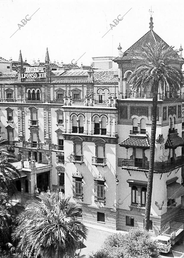 fachada del hotel Alfonso Xiii Archivo ABC fachada del hotel Alfonso Xiii Archivo ABC