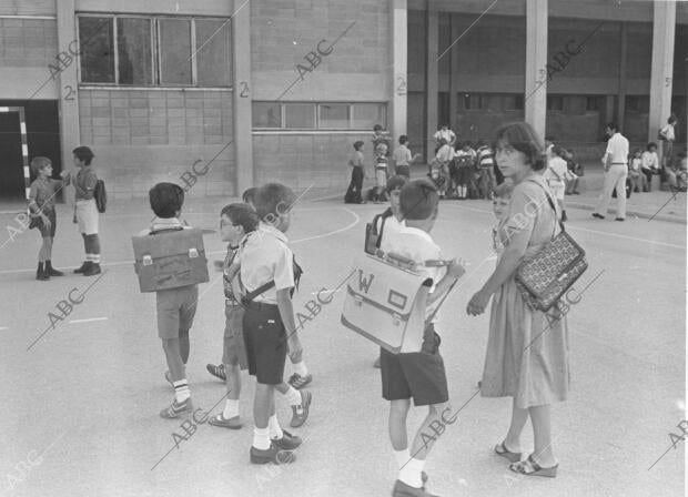 Los alumnos vuelven al colegio tras el periodo de verano