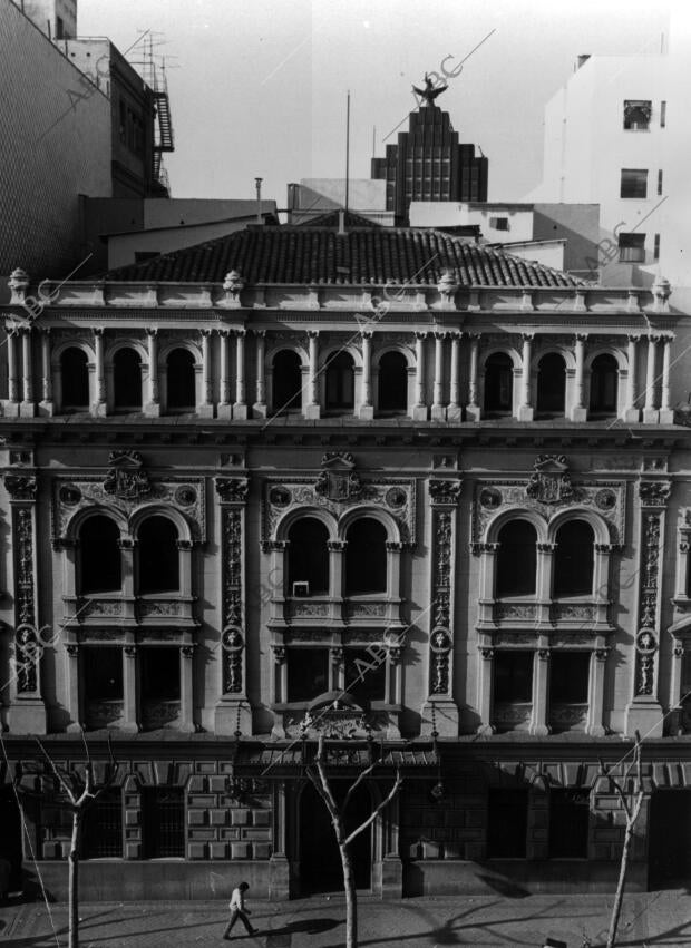 Fachada de ABC en la calle Serrano