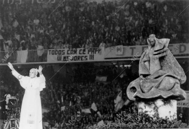 Juan Pablo Ii, en el encuentro con los Jóvenes celebrado en el Santiago Bernabéu...