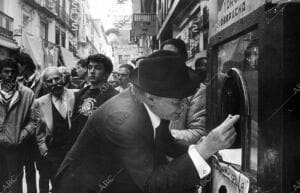 Francisco Rabal, quien siempre se Quitaba la gorra y Saludaba cuando Pasaba...