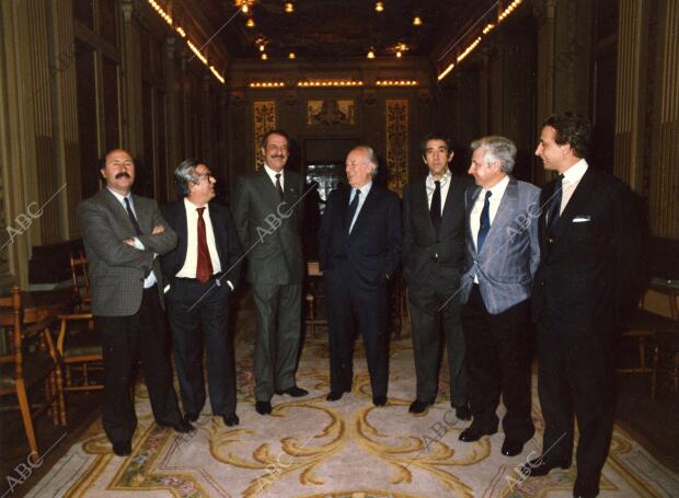 De izquierda a derecha y de arriba a abajo: Chumy Chumez, Alfonso Ussia, Tip,...