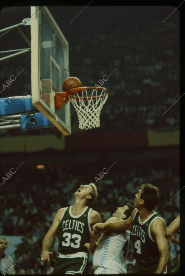 Partido entre el Real Madrid y los Boston Celtics que terminó con el resultado...