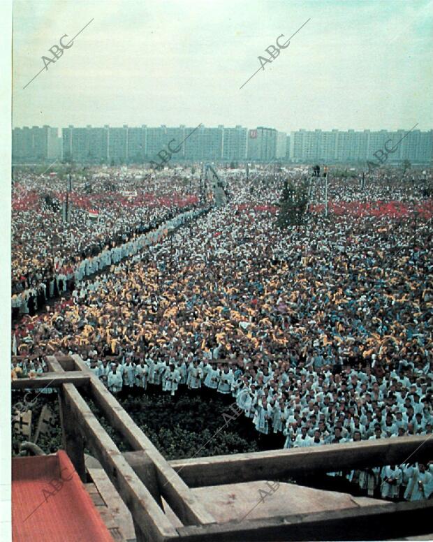 BLANCO Y NEGRO MADRID 20-08-1989 página 59