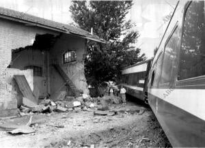 Estación de Arévalo (Ávila), donde el tren Talgo Madrid-Gijón Colisionó con un...