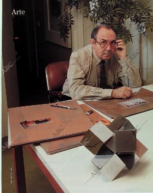 BLANCO Y NEGRO MADRID 12-11-1989 página 54