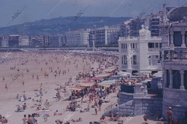 San Sebastián, 1990 (Ca.) playa de la Concha