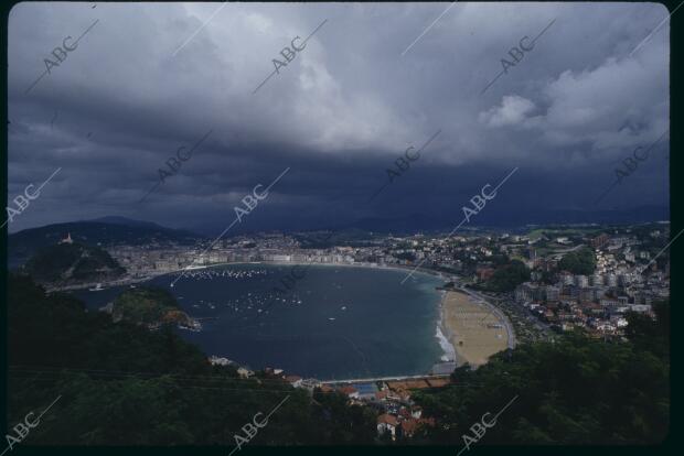 San Sebastián, 1990. Playa de Ondarreta