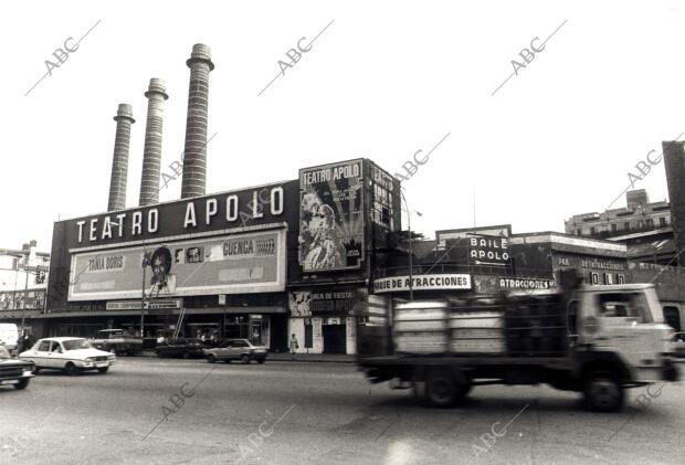 Fachada del antiguo Teatro Apolo antes de su remodelación