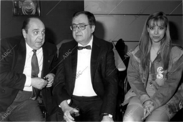 Juanito Navarro, Antonio Ozores y Emma Ozores, con motivo del 20 aniversario del...