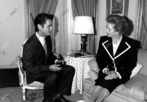 Entrevista de Ramón Pérez-Maura A Margaret Thatcher en el hotel Ritz de Madrid