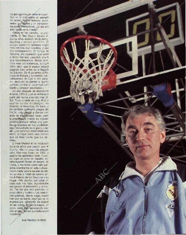 BLANCO Y NEGRO MADRID 11-04-1993 página 45