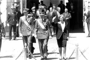 sfile del Día de las Fuerzas Armadas de 1993, en Madrid, presidido por Sus...