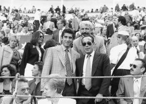 Curro romero junto A Manuel caballero en los Tendidos de la plaza de Toros de...