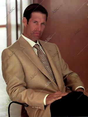 BLANCO Y NEGRO MADRID 10-04-1994 página 11