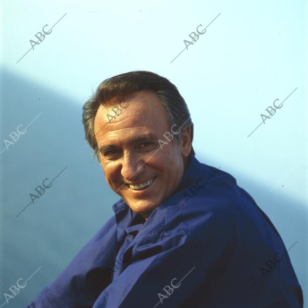 Retrato de Manolo Escobar