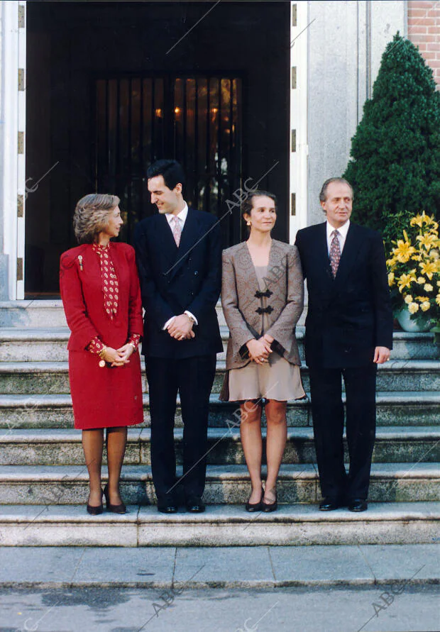 Su alteza real la Infanta Elena se Convirtió en la Prometida de Jaime de...