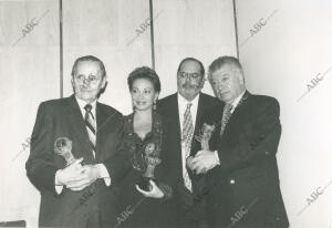 en la imagen, Antonio Buero Vallejo, Paloma San Basilio, José Luis Martín Prieto...