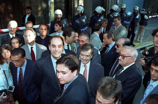 A Aleix Vidal-Quadras fue recibido con insultos e incluso zarandeos en las...