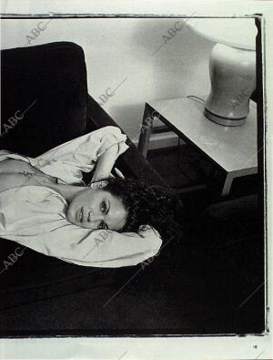 BLANCO Y NEGRO MADRID 15-10-1995 página 15