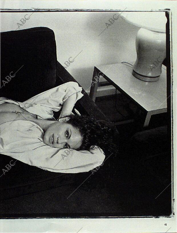 BLANCO Y NEGRO MADRID 15-10-1995 página 15