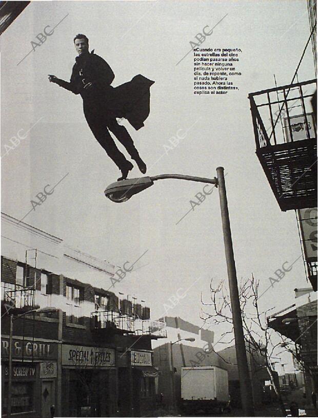 BLANCO Y NEGRO MADRID 22-09-1996 página 45