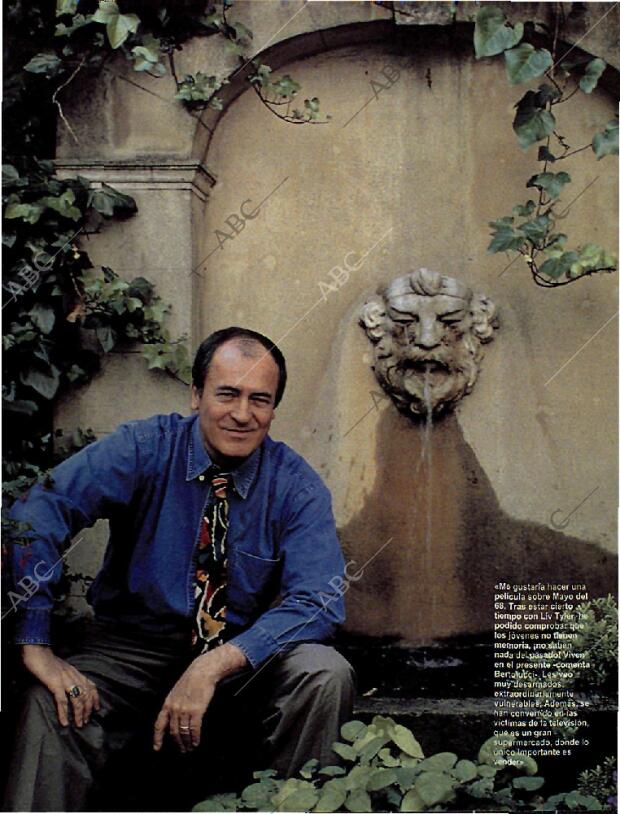 BLANCO Y NEGRO MADRID 13-10-1996 página 45