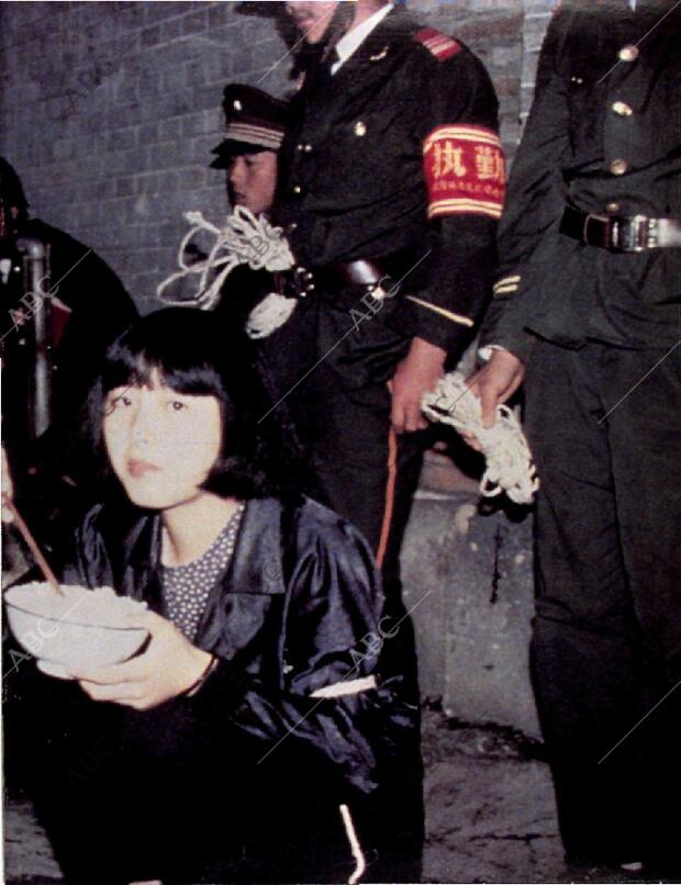 BLANCO Y NEGRO MADRID 09-03-1997 página 31