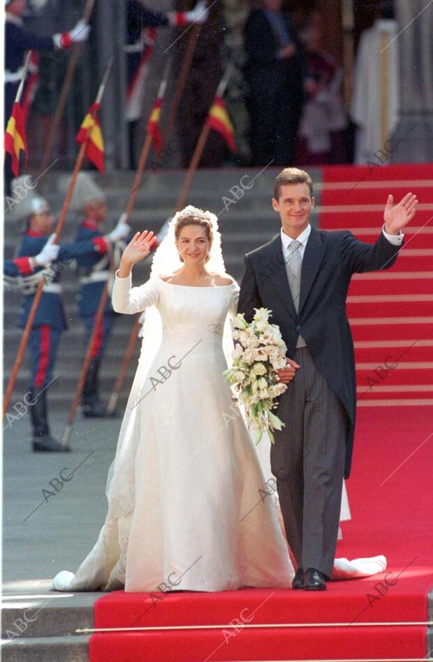 Boda De La Infanta Doña Cristina E Iñaki Urdangarín Enla Imagen Ambos Tras Archivo Abc 4989