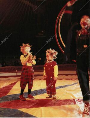 BLANCO Y NEGRO MADRID 04-01-1998 página 66