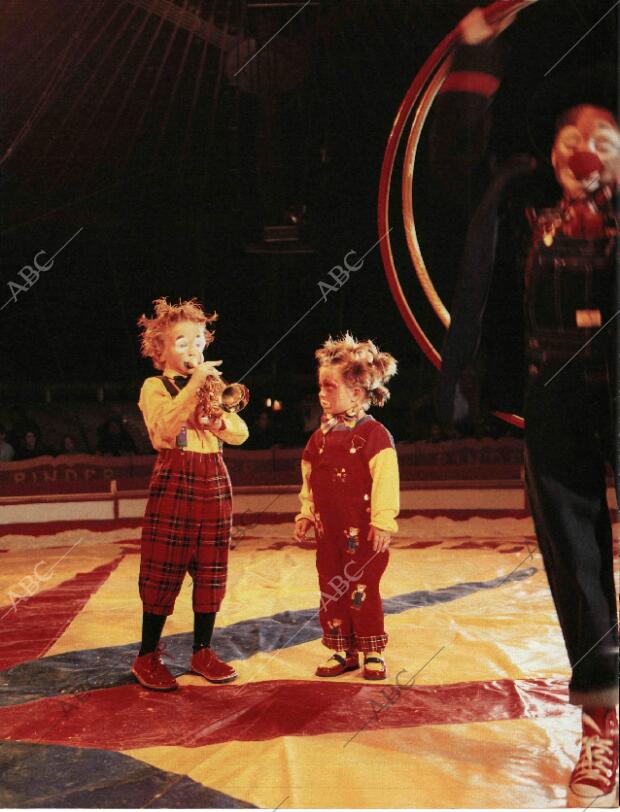 BLANCO Y NEGRO MADRID 04-01-1998 página 66