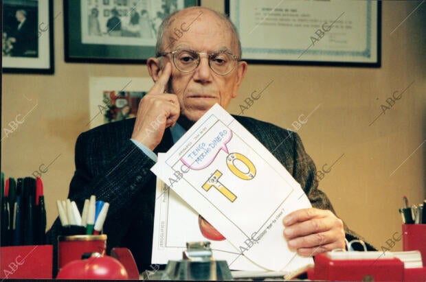 Pedro Ocón en su despacho