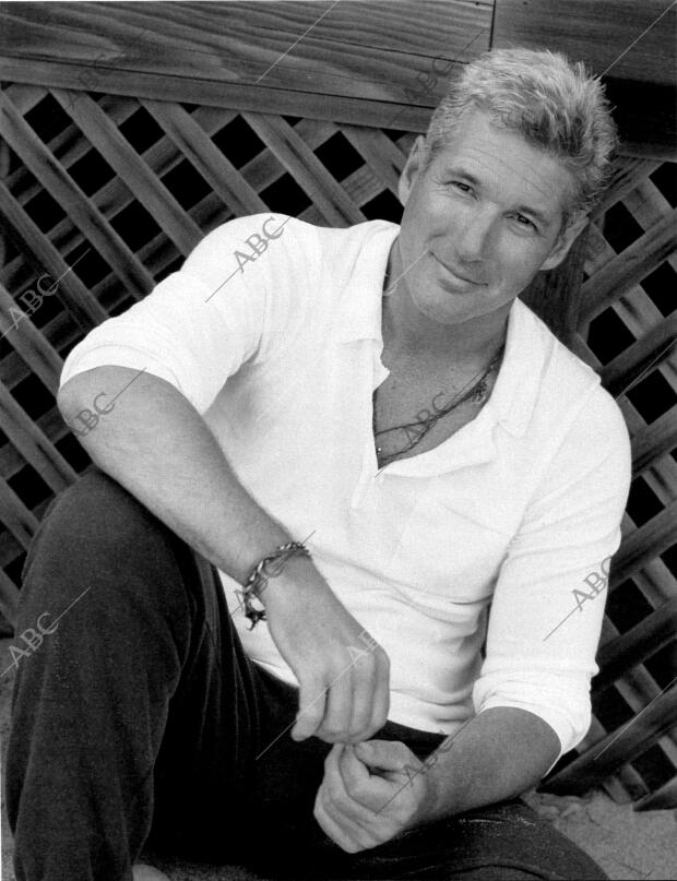 BLANCO Y NEGRO MADRID 03-05-1998 página 31