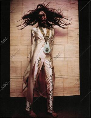 BLANCO Y NEGRO MADRID 03-05-1998 página 70