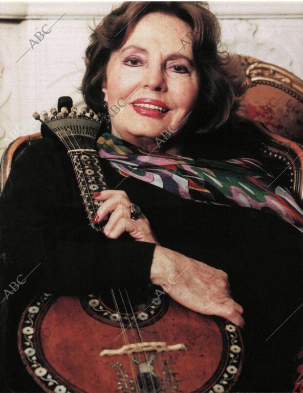 BLANCO Y NEGRO MADRID 10-05-1998 página 27