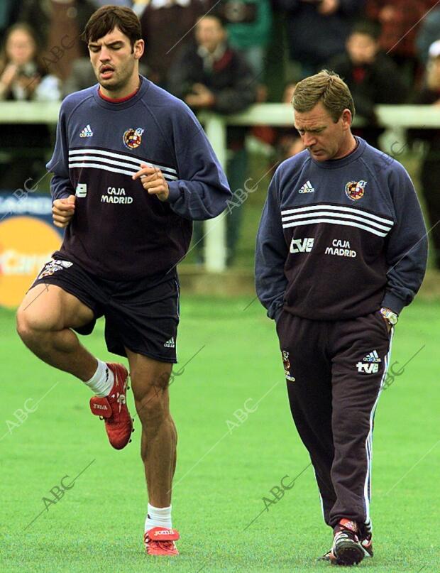 Entrenamiento en el campo de Chantilly de la selección española, después del...