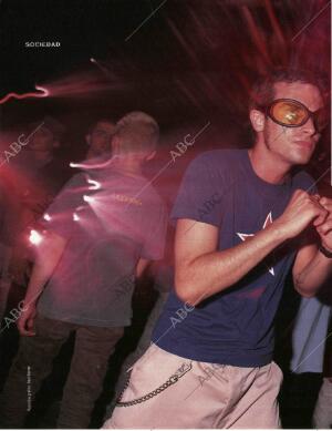 BLANCO Y NEGRO MADRID 26-07-1998 página 52